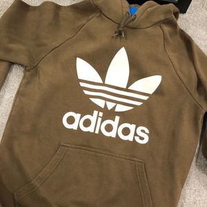 SOLD! Adidas logo sweatshirt